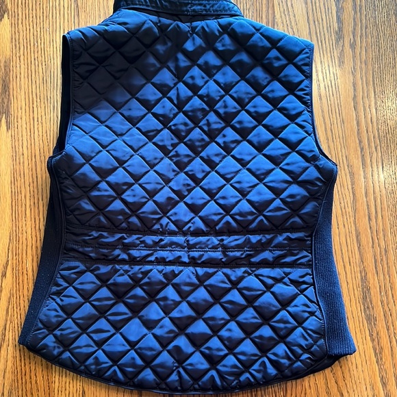 DB NAVY QUILTED VEST - Picture 2 of 4